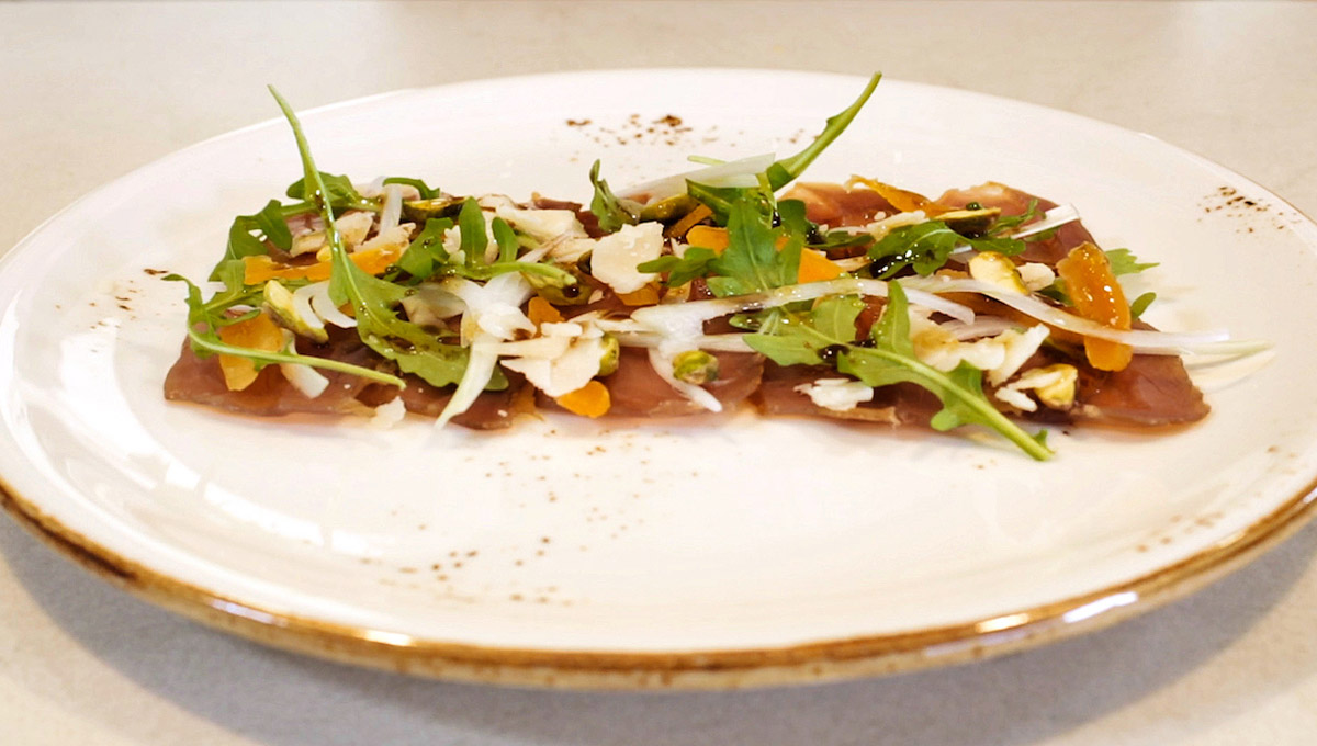 tuna carpaccio recipe with arugula and pistachios